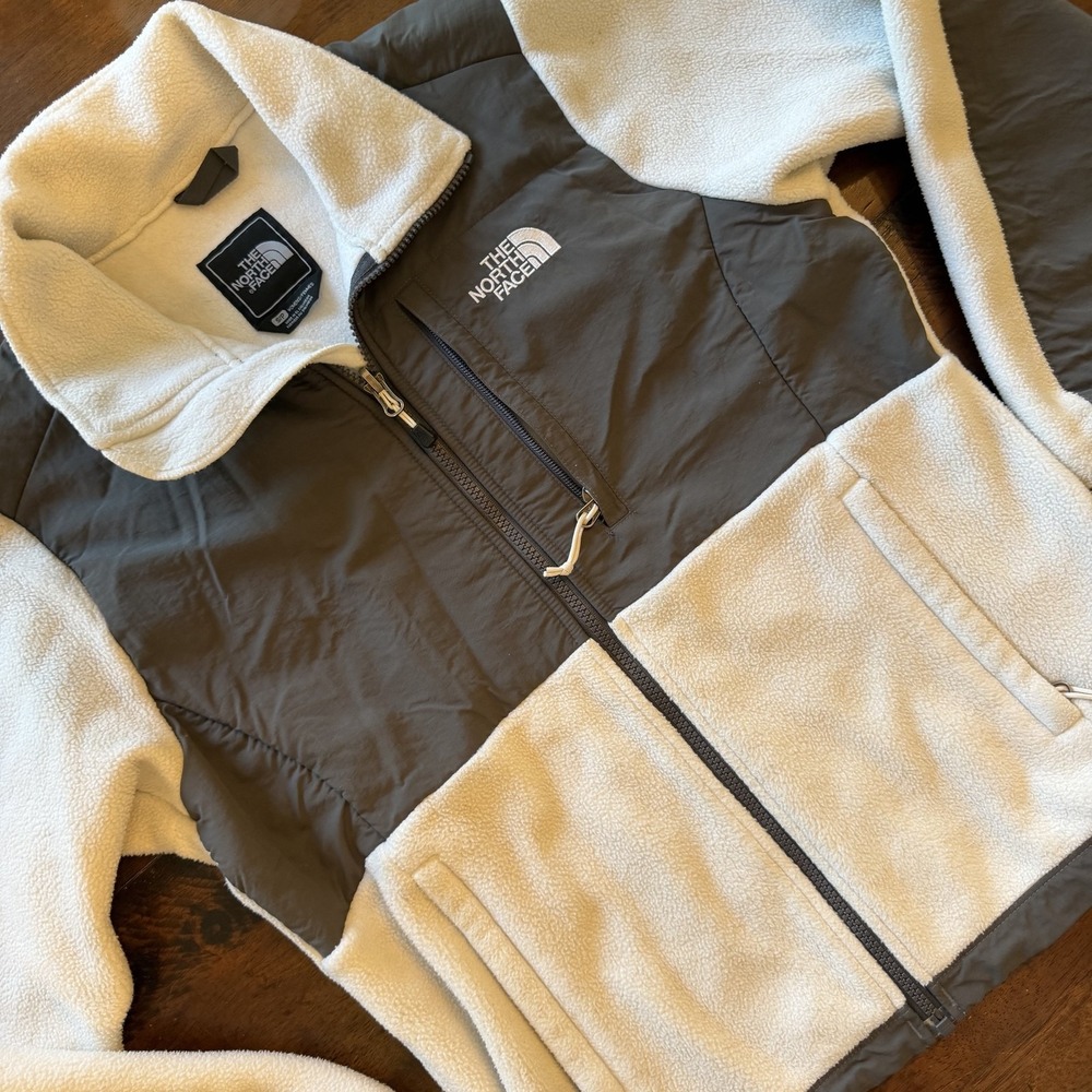 The North Face Jacket Womens Small White Gray Polartec Fleece Full Zip Denali
